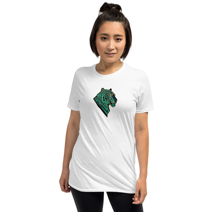 Woman wearing t-shirt with  a geometric tiger head with emerald green malachite textures and golden eyes. Symbolizing transformation, inner power, and spiritual alignment."